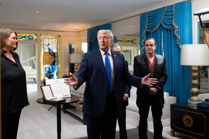 donald trump 3 - foto White house