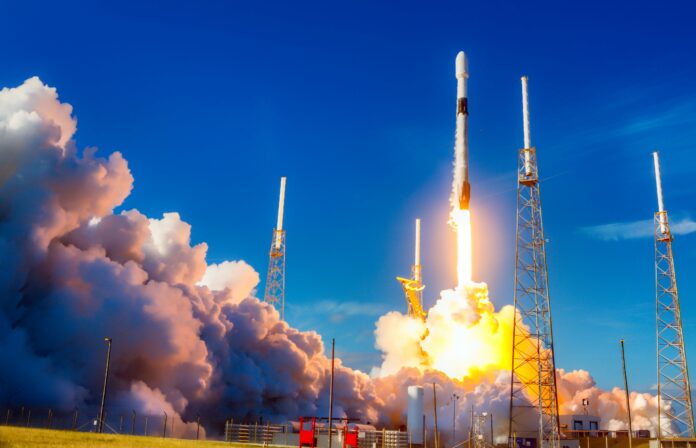 bill-jelen-lt6gE86VyaA-unsplash Ballistic missiles launch/photo bill-jelen/unsplash
