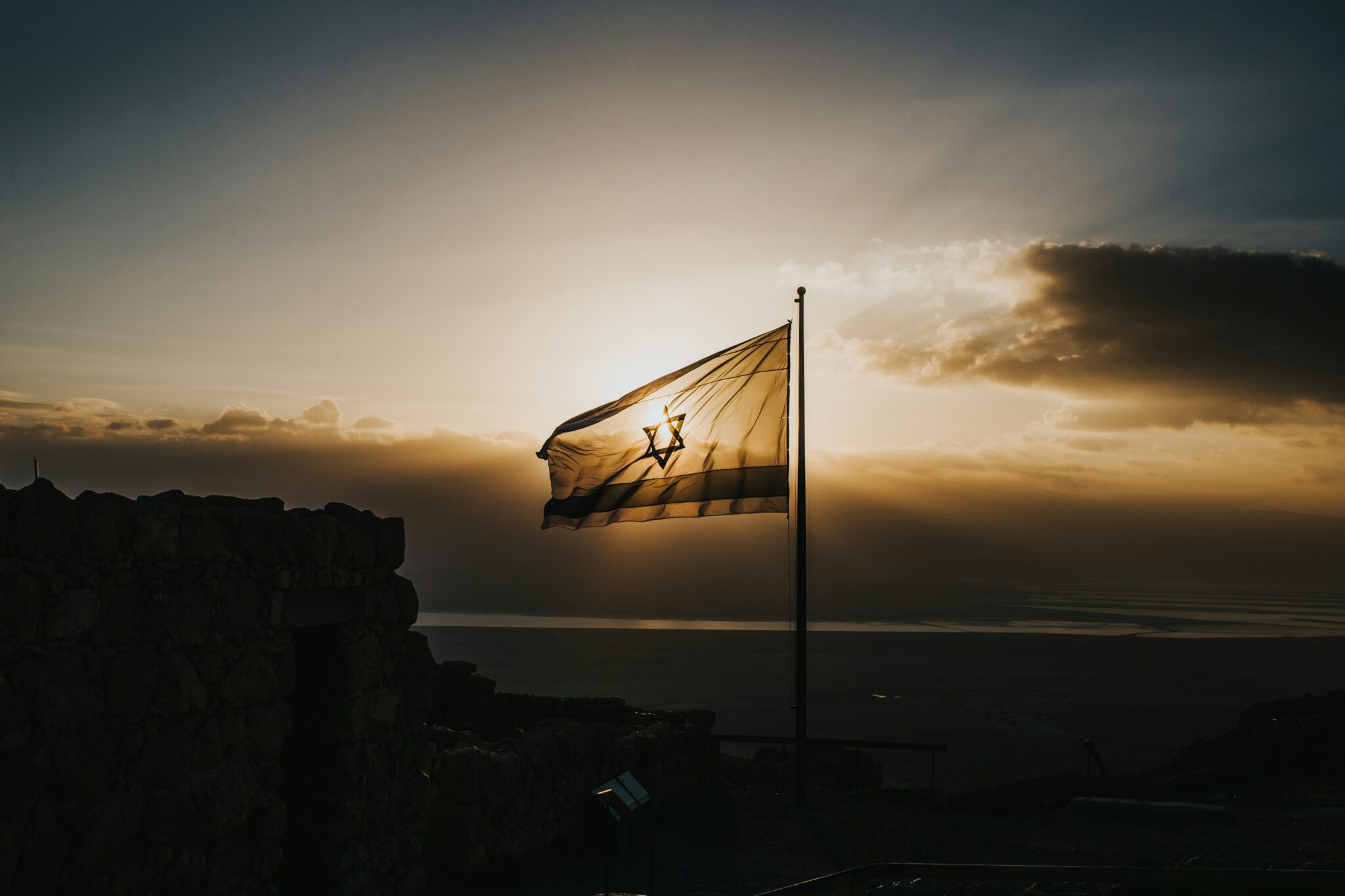Izraelsko zname-foto cole-keister/unsplash