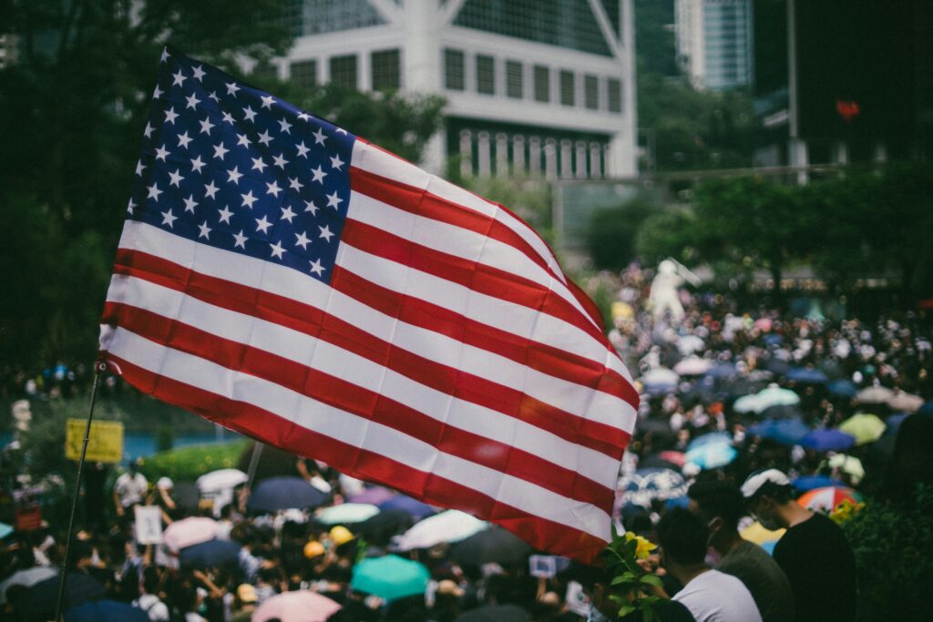 American flag-foto joseph-chan/unsplash