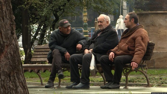 Penzioneri vo gradski park