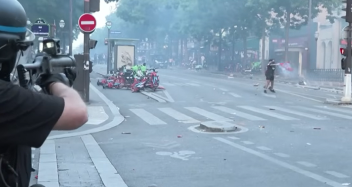 paris Paris, video grab nemiri po pobedata na PSZ