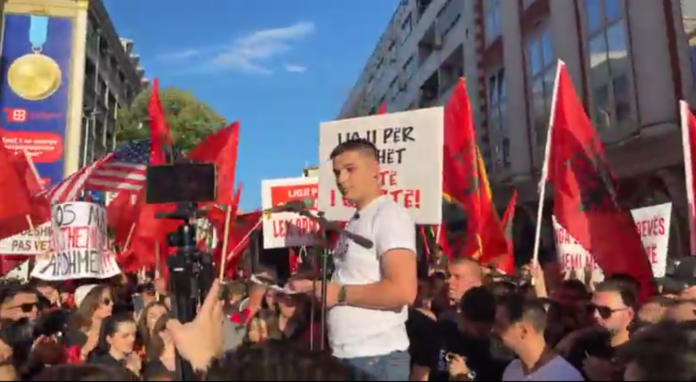 protest-studenti-albanci-portalb