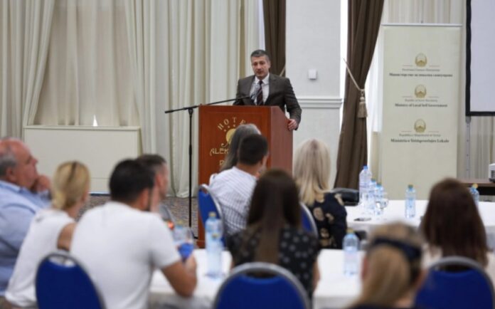 Zlatko Perinski, minister za lokalna samouprava, foto Ministerstvo za lokalna samouprava Zlatko Perinski, minister za lokalna samouprava, foto Ministerstvo za lokalna samouprava