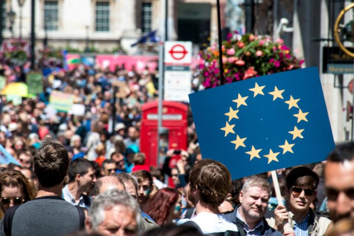 matt-brown-unsplash Brexit, protest, foto matt-brown-unsplash
