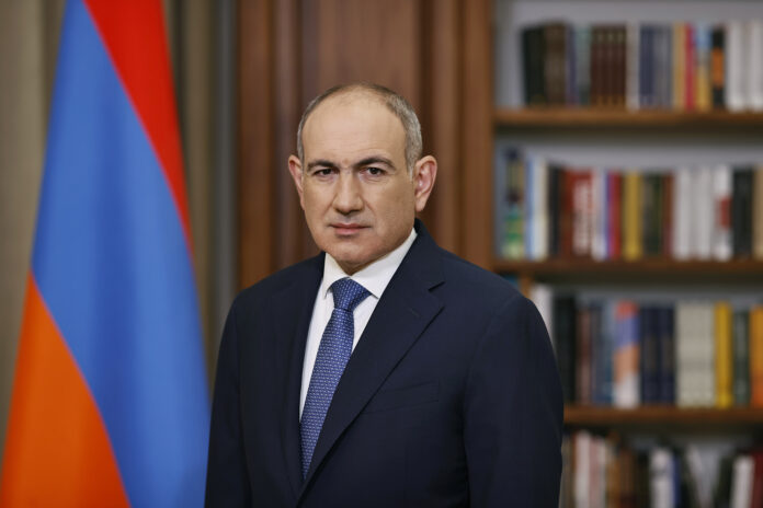 Nikol Pashinian, foto Armenian government