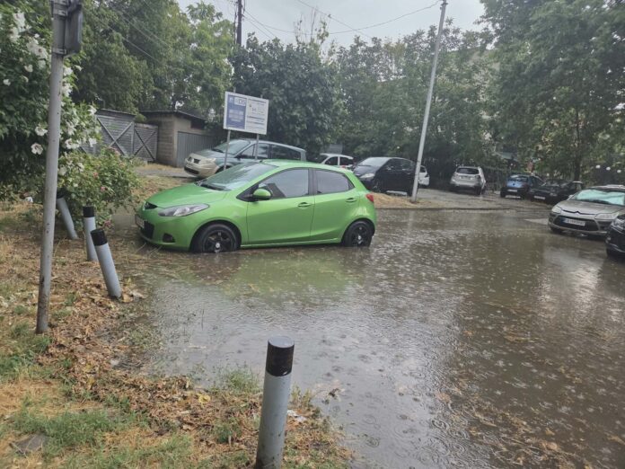 Polavena ulica vo Aerodrom Polavena ulica vo Aerodrom