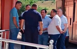 Video grab, pratenici na Vlen na granica