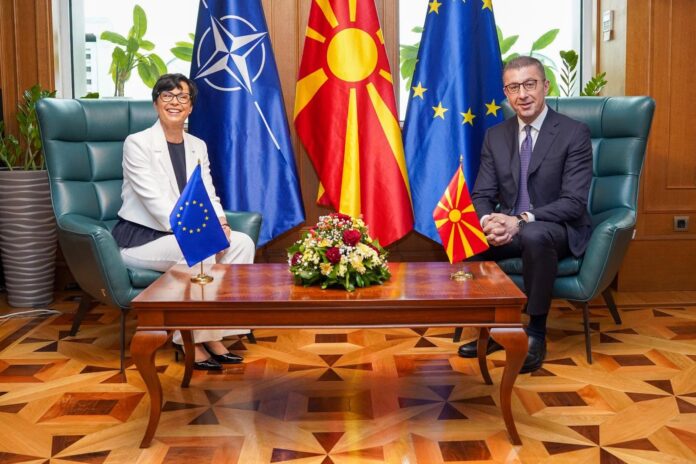 marta kos i mickoski - foto vlada mk