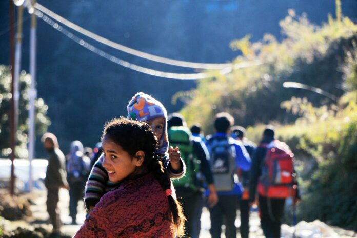 Migranti, foto neha-maheen-mahfin-unsplash