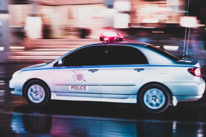 policija-tajland-pexels-stephane-hurbe-