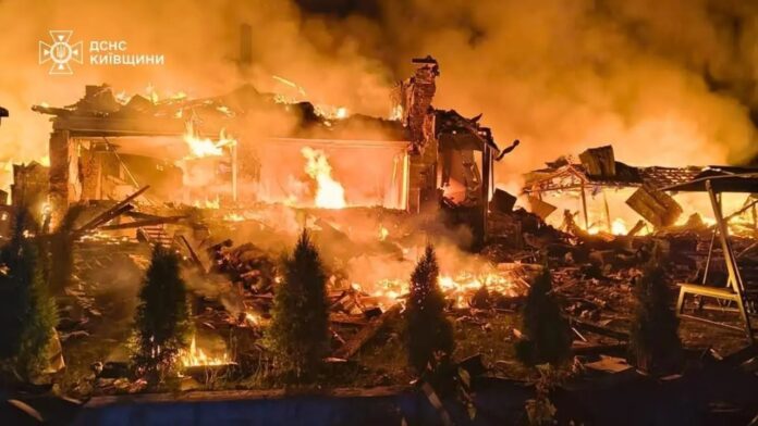 Руски напад врз Киев Фото: украински итни служби