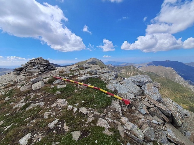 vandalizam-planinarska-pateka-sar-planina-titov-vrv3