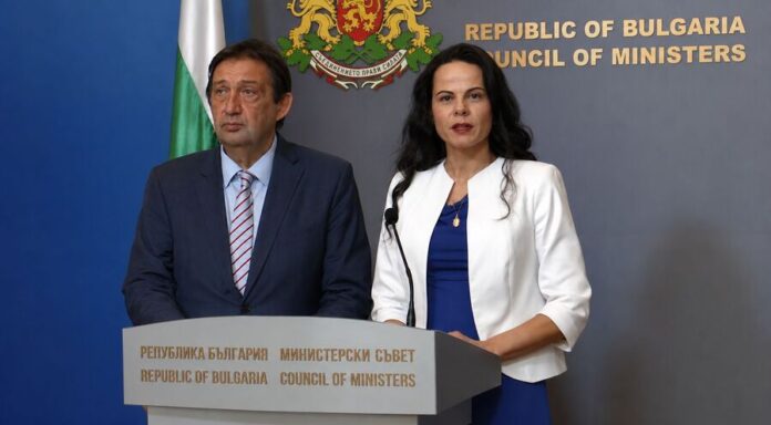 Иван Шишков, министер за регионален развој и Катја Ивкова, министерка за здравство на Бугарија Фото: Министерство за здравство на Бугарија