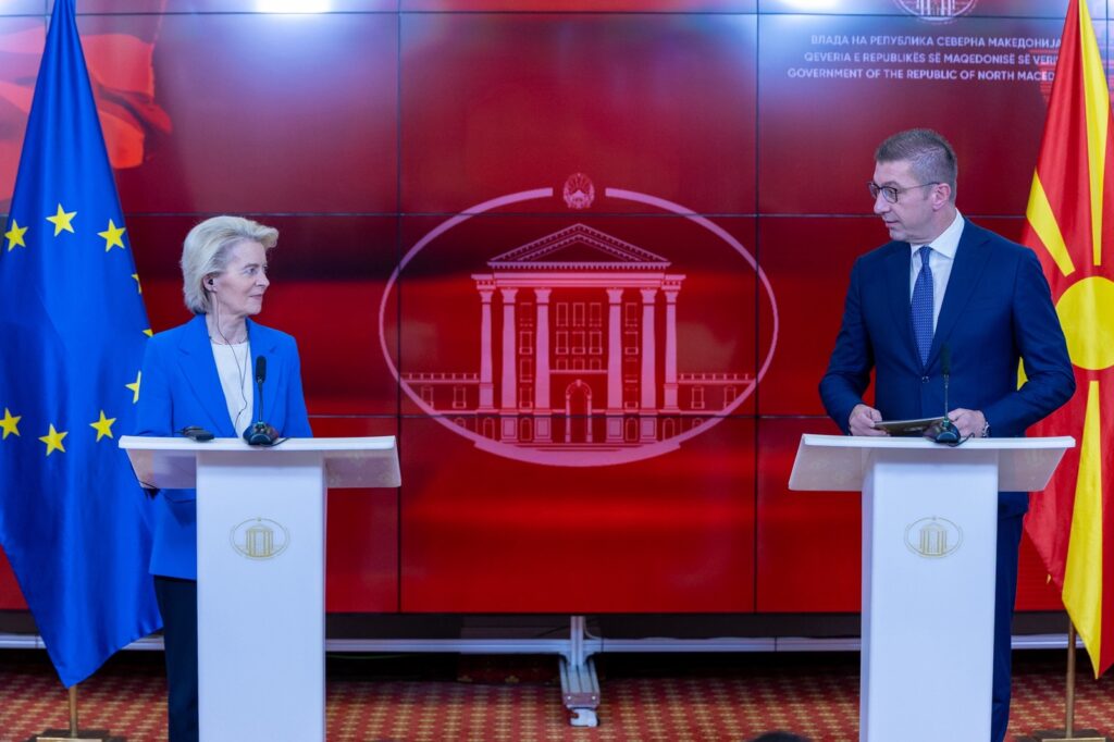 fon der lajen i mickoski 1