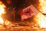 tirana protest 2 - foto printskrin Tirana tajms
